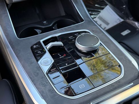 New 2026 BMW X5 sDrive40i image 21