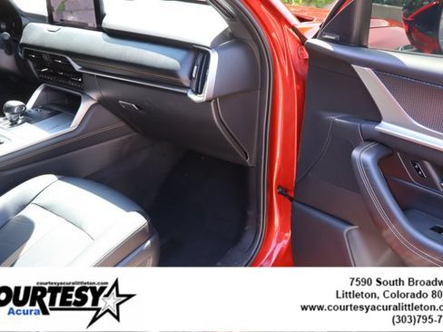 Used 2025 MAZDA CX-70 Plug-In Hybrid w/ Premium Plus AWD/4WD image 36