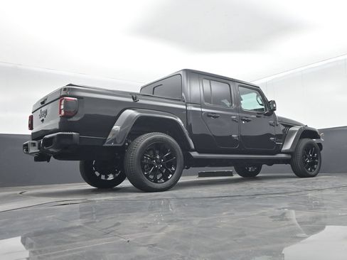 Used 2022 Jeep Gladiator Overland AWD/4WD image 52
