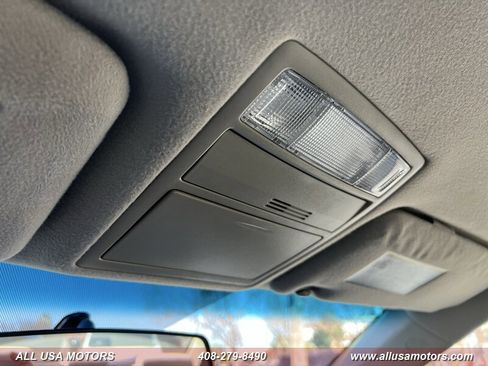 Used 2011 Toyota Camry LE image 35