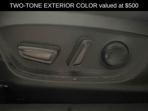 Used 2022 Toyota Camry XSE image 6