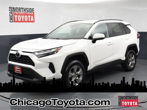 Used 2024 Toyota RAV4 XLE AWD/4WD image 1