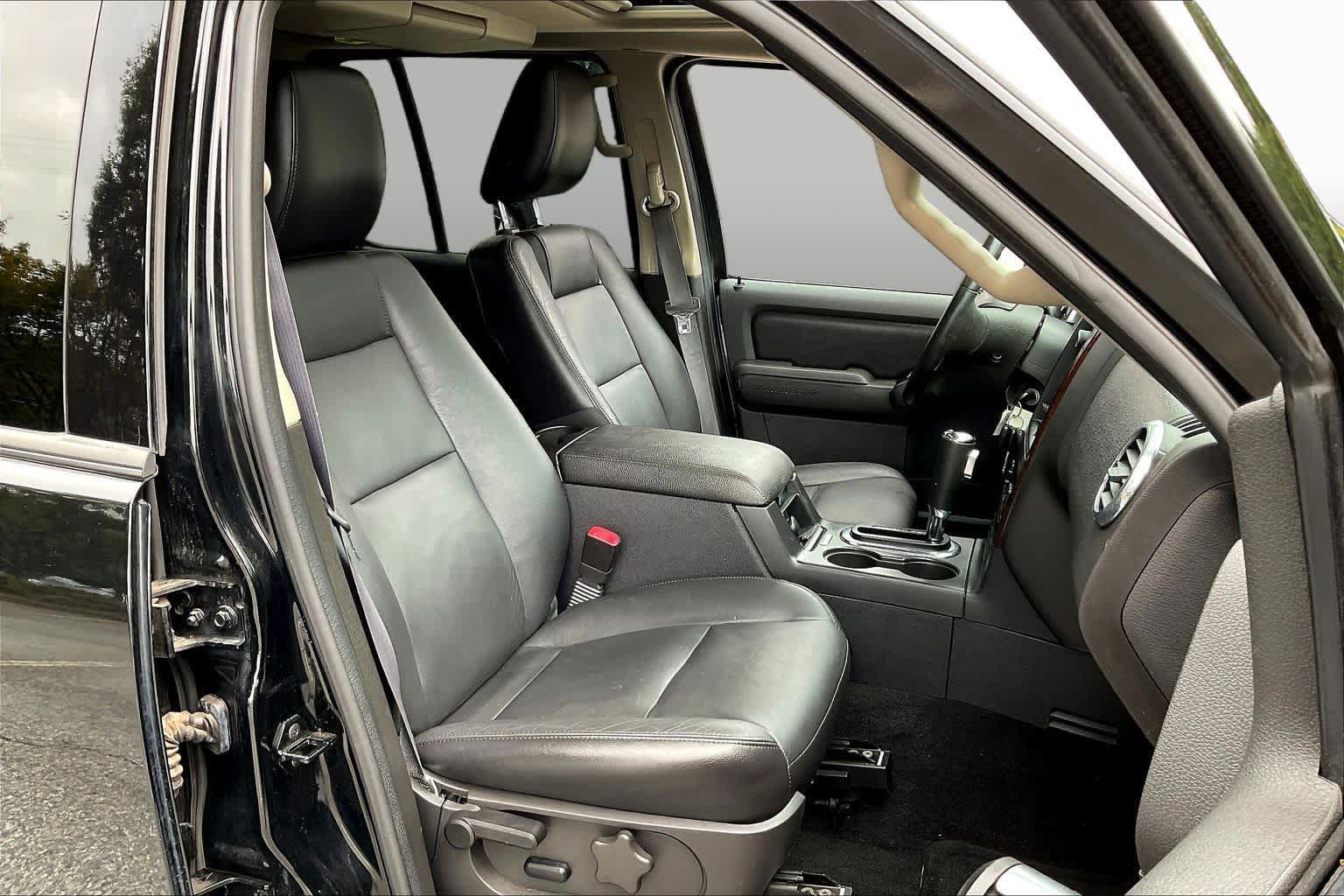 Used 2009 Ford Explorer Limited RWD image 8