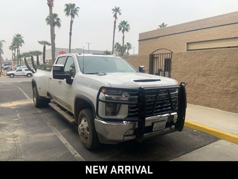 Used 2020 Chevrolet Silverado 3500 LTZ w/ LTZ Plus Package image 3