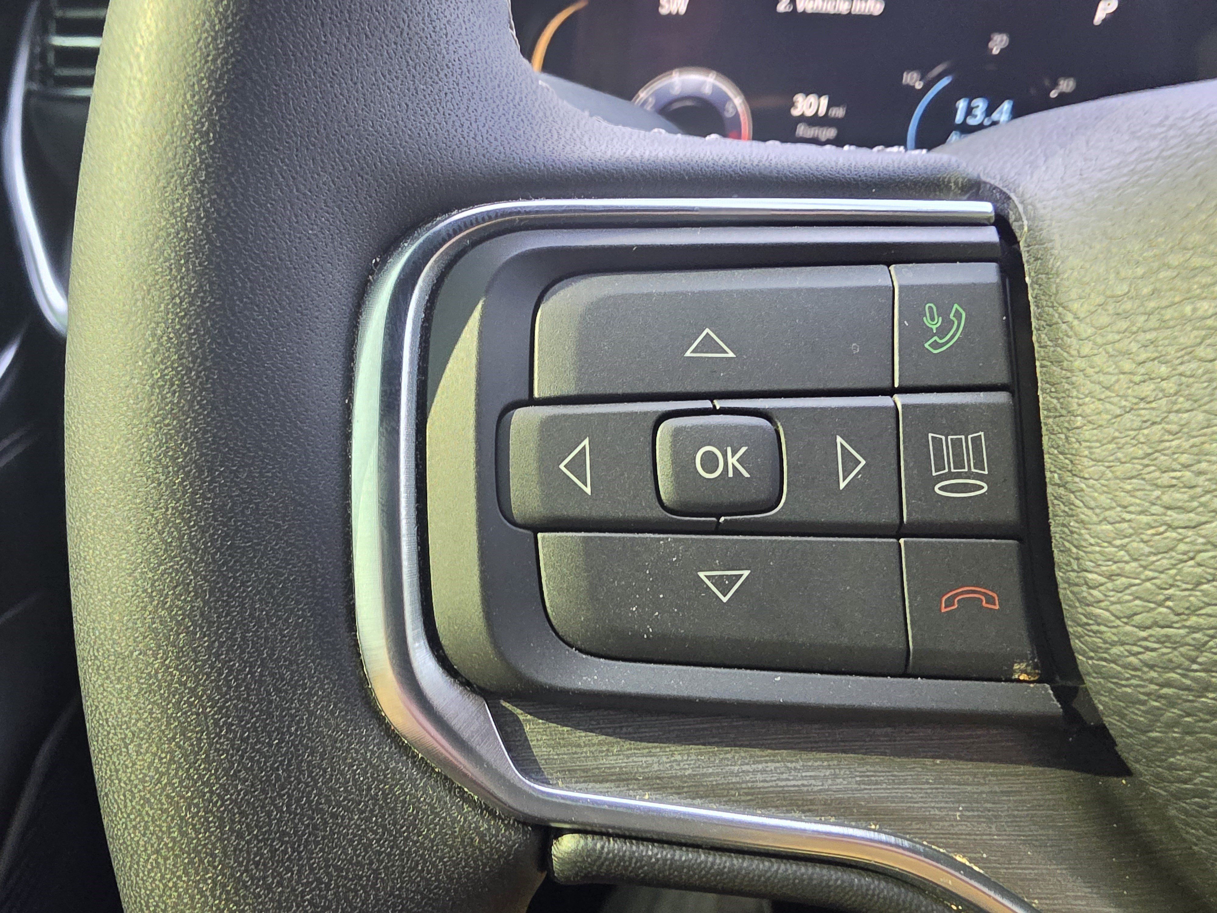 Used 2023 Jeep Wagoneer Series II AWD/4WD image 17