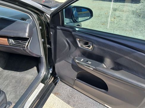 Used 2014 Toyota Avalon Limited image 16