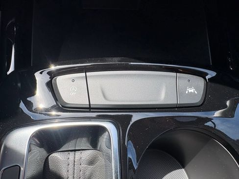New 2026 Chevrolet Trax LT w/ LT Convenience Package FWD image 21