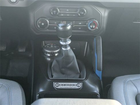 Used 2021 Ford Bronco Black Diamond image 19