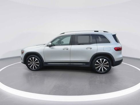 Used 2022 Mercedes-Benz GLB 250 4MATIC image 5