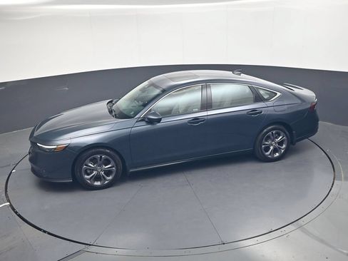 Used 2023 Honda Accord EX image 23