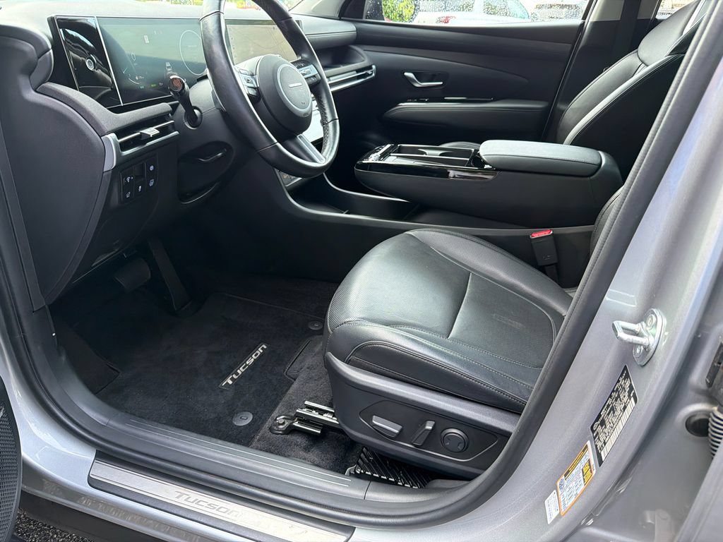 New 2025 Hyundai Tucson Limited AWD/4WD image 9