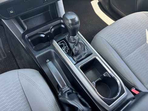 Used 2016 Toyota Tacoma SR5 w/ Towing Package RWD image 26