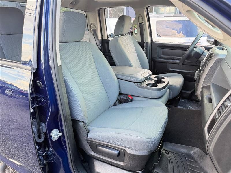 Used 2018 RAM 1500 Express AWD/4WD image 16