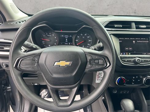 Used 2021 Chevrolet TrailBlazer LS FWD image 27