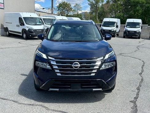 Used 2025 Nissan Rogue Platinum AWD/4WD image 9