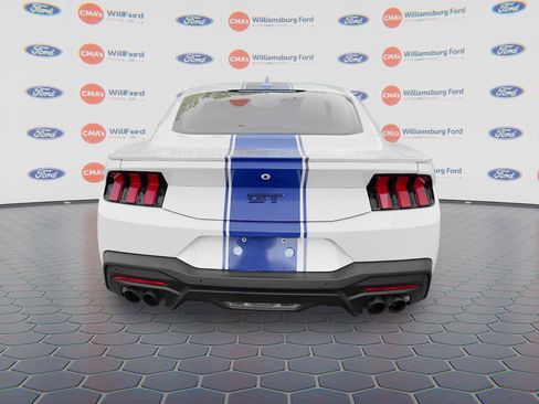 Used 2025 Ford Mustang GT Premium image 3