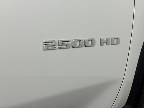 Used 2023 Chevrolet Silverado 2500 High Country AWD/4WD image 41