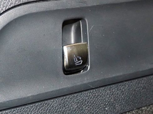 Used 2022 Mercedes-Benz GLC 300 4MATIC image 42