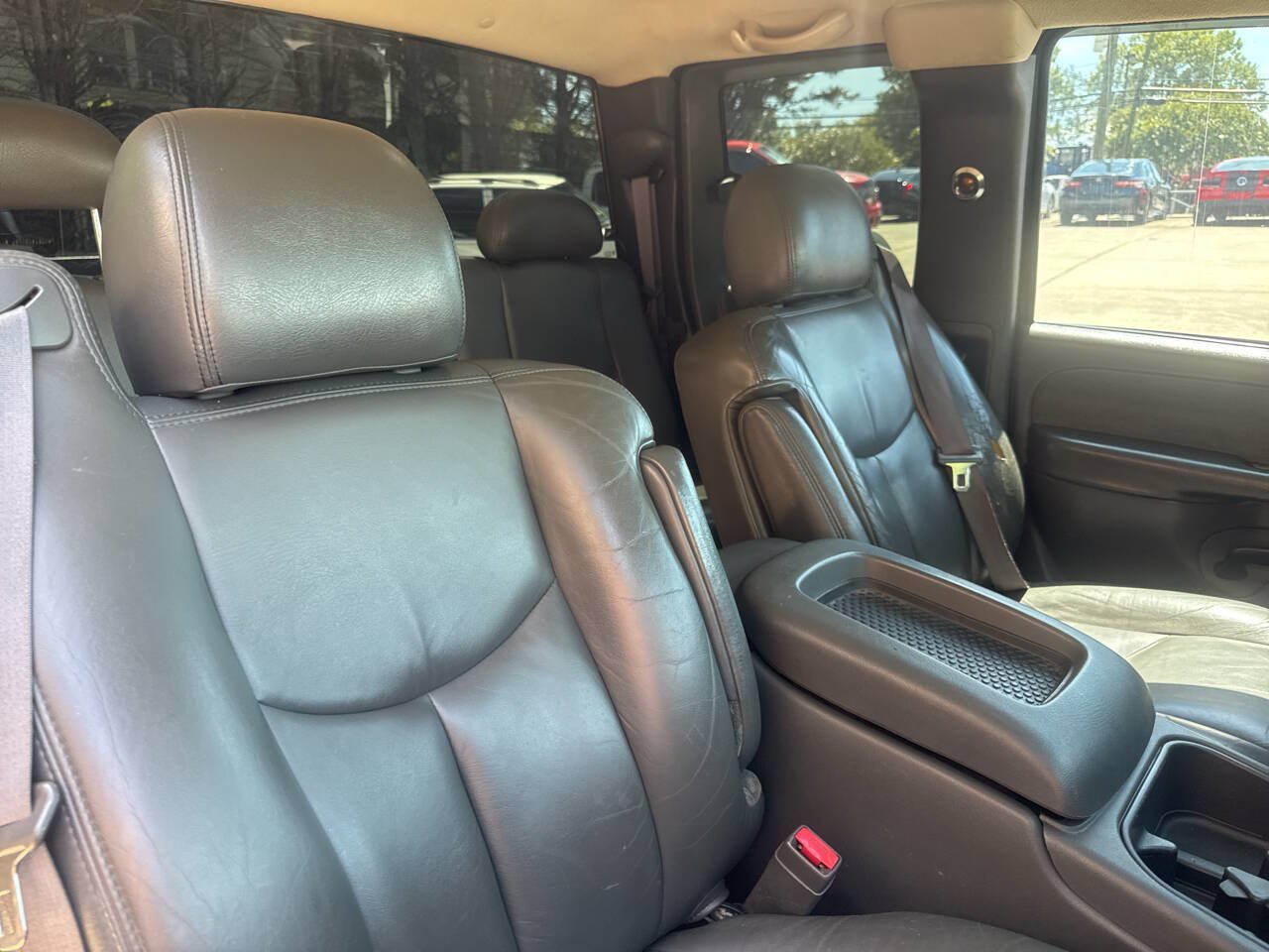 Used 2003 GMC Sierra 2500 SLT w/ SLT Preferred Equipment Group AWD/4WD image 15