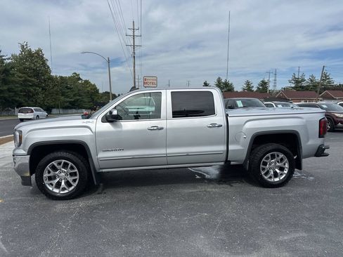Used 2017 GMC Sierra 1500 SLT w/ SLT Premium Package AWD/4WD image 4