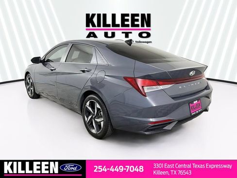 Used 2023 Hyundai Elantra SEL w/ Convenience Package FWD image 7