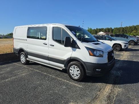 Used 2024 Ford Transit 250 Low Roof w/ Exterior Upgrade Package RWD image 3