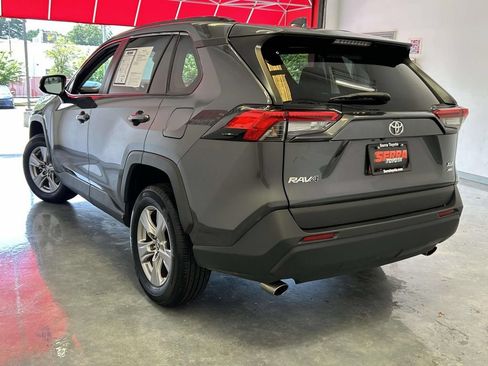 Used 2025 Toyota RAV4 XLE AWD/4WD image 5