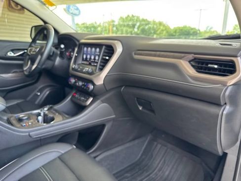 Used 2023 GMC Acadia Denali w/ Denali Technology Package AWD/4WD image 25