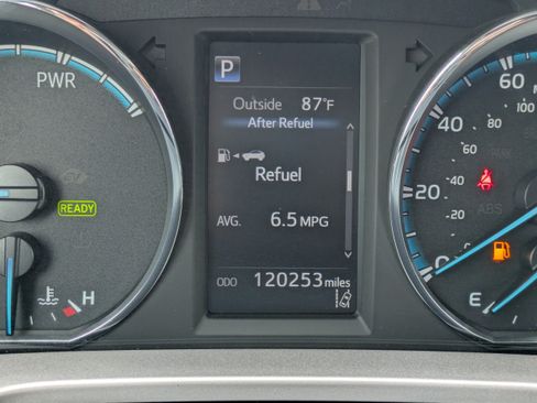 Used 2017 Toyota RAV4 XLE w/ Protection Package AWD/4WD image 26