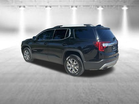 Used 2023 GMC Acadia SLT FWD image 2