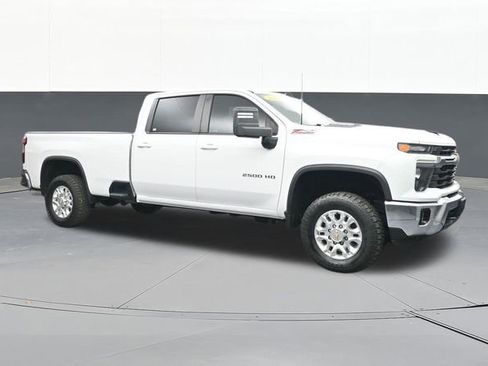 Used 2024 Chevrolet Silverado 2500 LT AWD/4WD image 21
