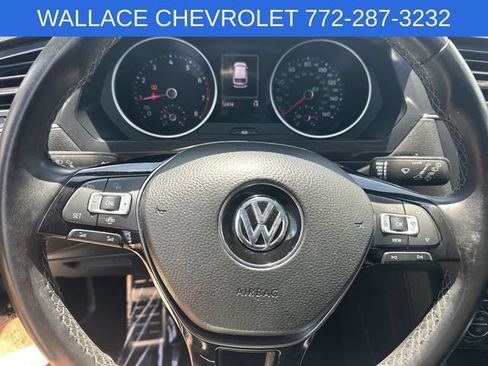 Used 2020 Volkswagen Tiguan SE R-Line FWD image 18