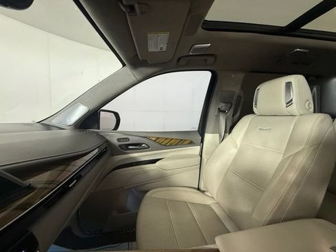 Used 2021 Cadillac Escalade Premium Luxury Platinum AWD/4WD image 20