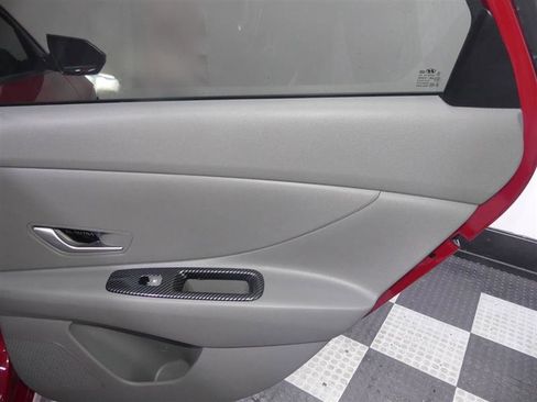 Used 2022 Hyundai Elantra SEL FWD image 25