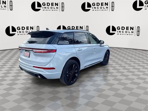 Certified 2025 Lincoln Corsair Reserve w/ Equipment Group 202A image 8