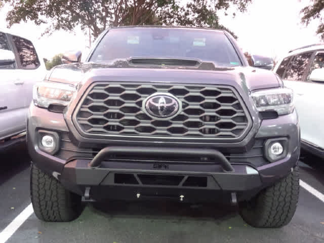 Used 2022 Toyota Tacoma TRD Sport w/ Black Out Package (TMS) AWD/4WD image 2