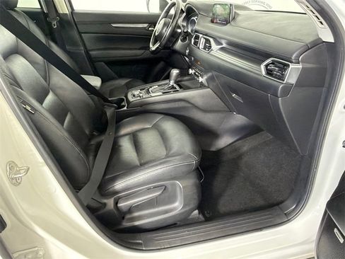 Used 2019 MAZDA CX-5 Touring image 14