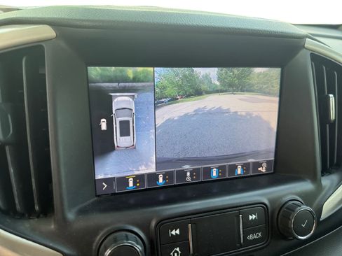 Used 2020 GMC Terrain Denali w/ GMC Pro Grade Package AWD/4WD image 16