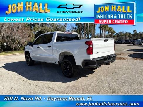 Used 2024 Chevrolet Silverado 1500 Custom Trail Boss w/ Dark Appearance Package image 8