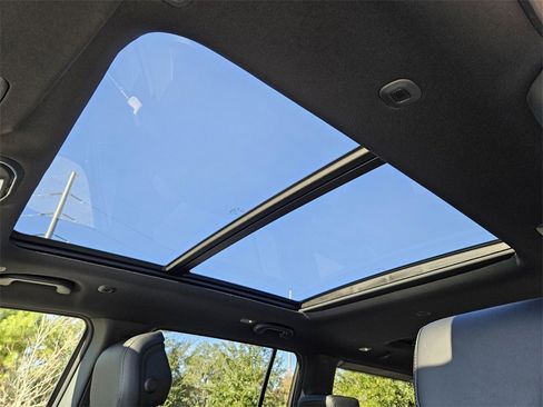 New 2025 Jeep Wagoneer Series II image 17