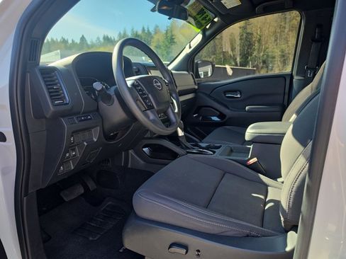 Certified 2023 Nissan Frontier SV w/ Midnight Edition Package AWD/4WD image 19