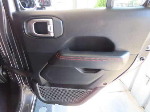 Used 2020 Jeep Wrangler Unlimited Rubicon w/ Quick Order Package 28Y Recon AWD/4WD image 32