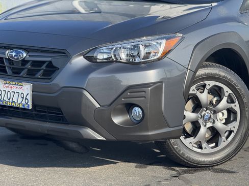 Used 2021 Subaru Crosstrek 2.5i Sport w/ Moonroof Package image 3