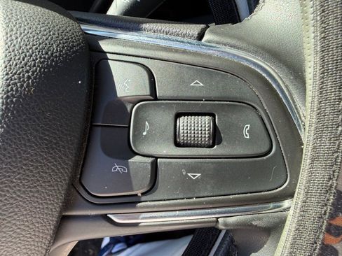 Used 2024 Buick Encore GX Sport Touring image 11