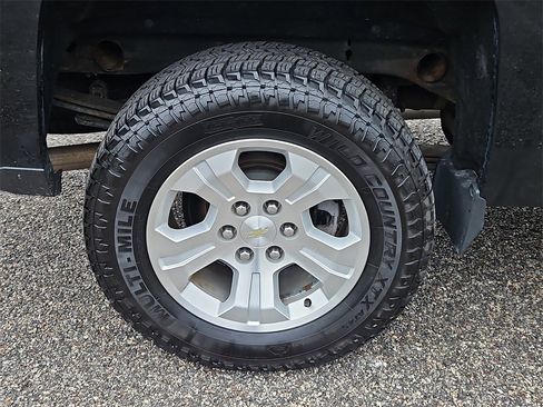 Used 2017 Chevrolet Silverado 1500 LT w/ All Star Edition image 9