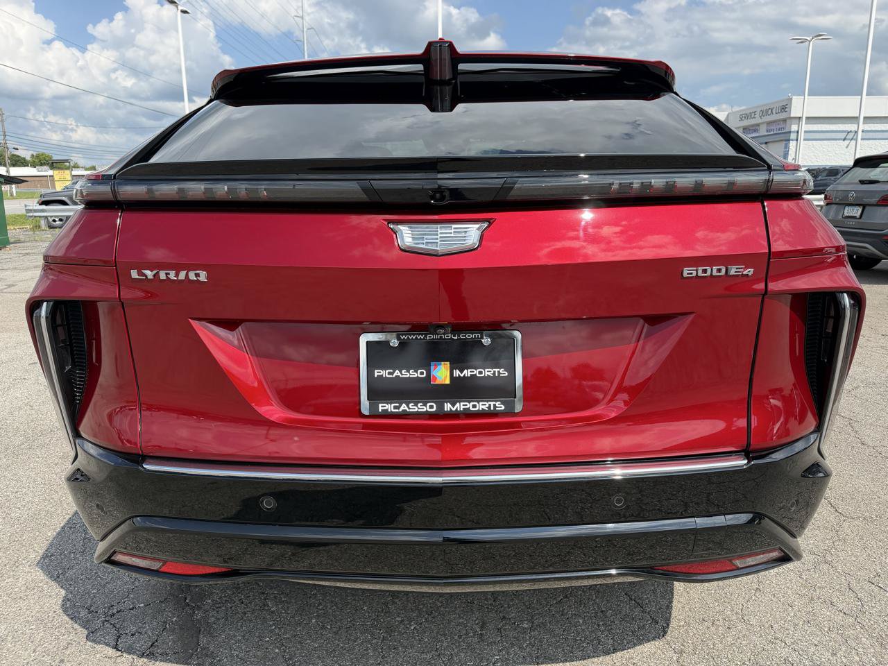 Used 2024 Cadillac Lyriq Luxury w/ LPO, Floor Liner Package AWD/4WD image 9