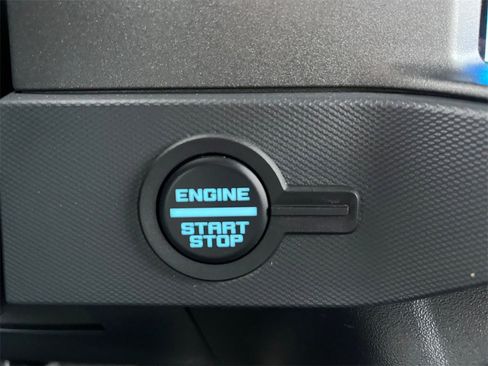 Certified 2024 Ford Bronco Badlands w/ Sasquatch Package image 16