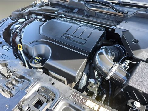 Used 2020 Land Rover Range Rover Evoque S image 24