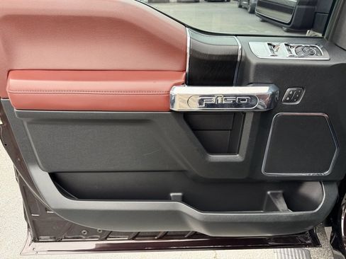 Used 2019 Ford F150 Platinum image 14
