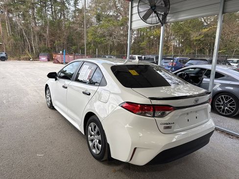 Used 2024 Toyota Corolla LE image 4